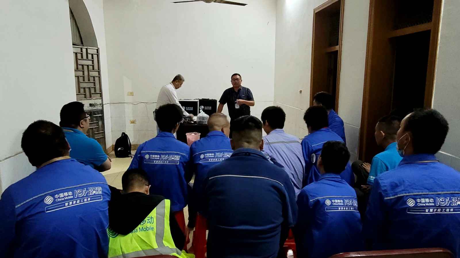 泉州芦铭健身教练培训有限公司为中移铁通有限公司安全用电培训